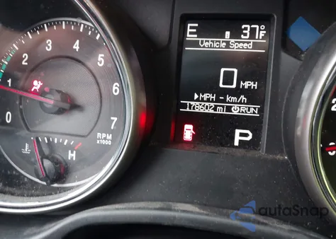 2011 Jeep Grand Cherokee Limited z USA, uszkodzony, nr VIN 1J4RR5GG7BC687700